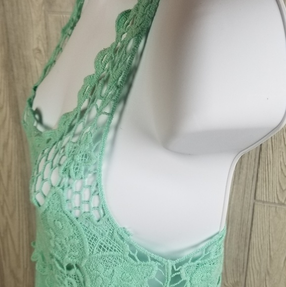 3 / $15 Body Central Lace Tank Top - Picture 4 of 5
